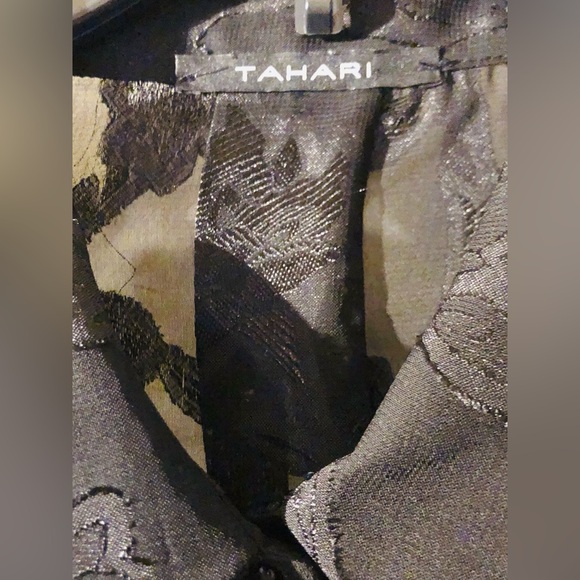 Tahari floral dressy blouse Size Large - Picture 6 of 6